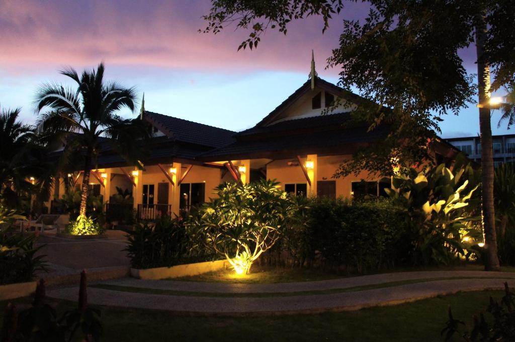 Le Piman Resort Rawai Buitenkant foto